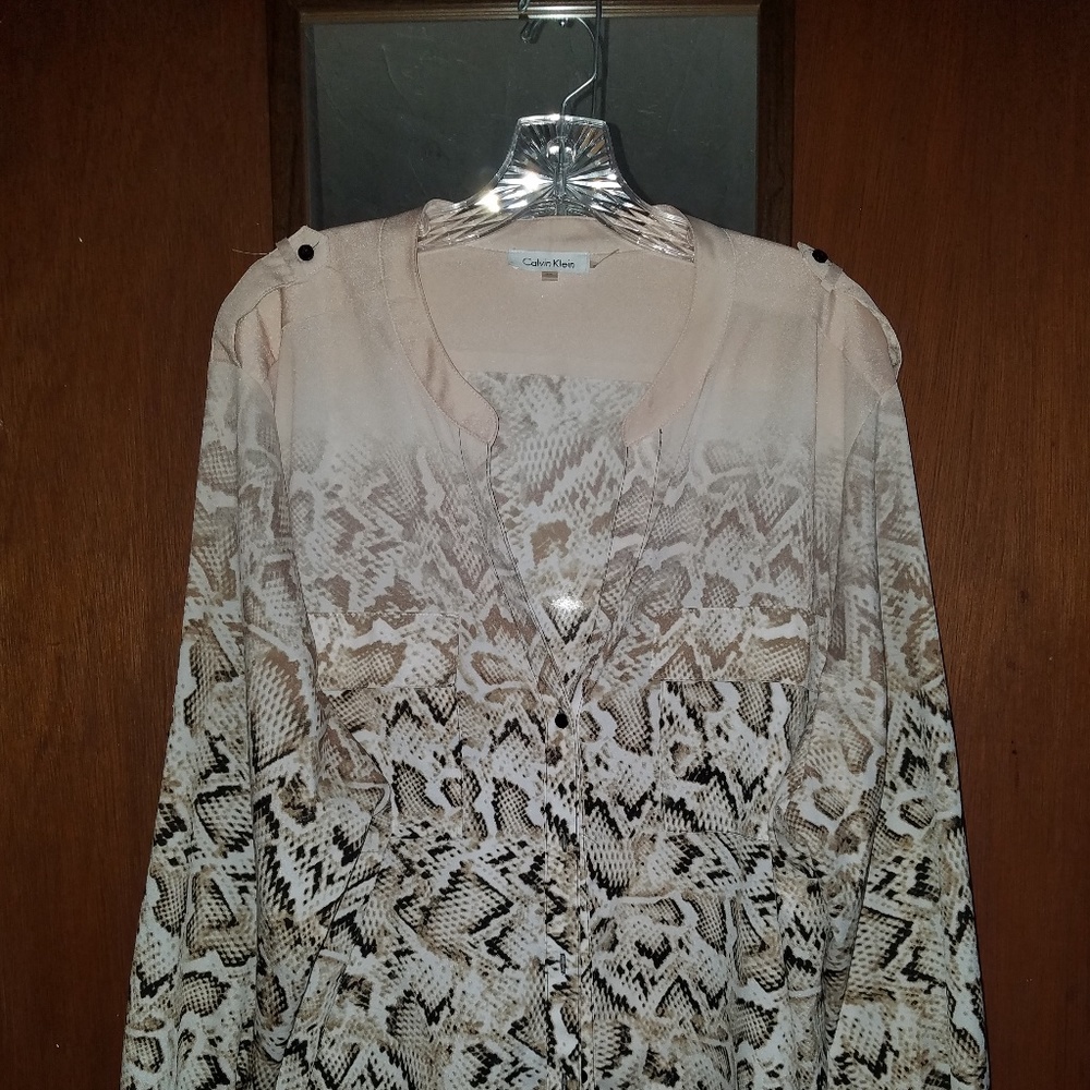 Calvin Klein pink ombre animal print blouse